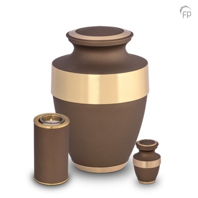 hu-107-metaal-urn-1_107159793